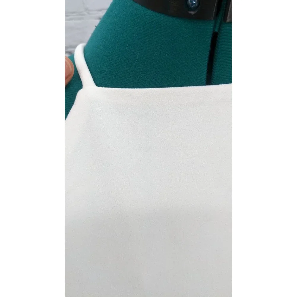 Lulus Women Ivory Halter Open Back Tie Crop Top Y2K Beach Minimalist Size M NWT - Picture 3 of 9